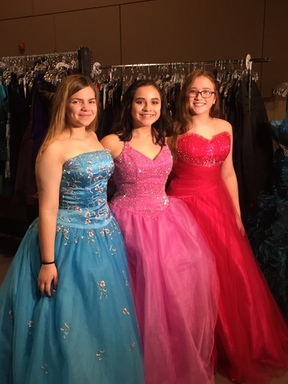 3 friends who found their dream dresses